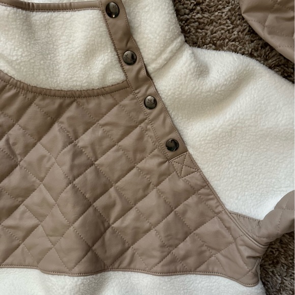 Abercrombie & Fitch White Fleece Pullover, S - Picture 3 of 6